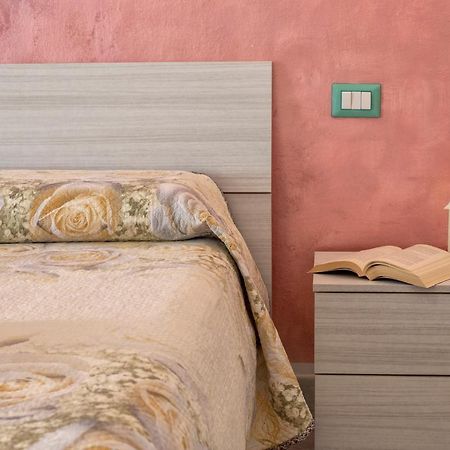 Il Nespolo , Vicino Alle Spiagge, Per Coppie E Famiglie Alghero Kültér fotó